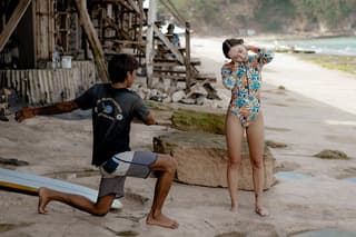 Surfing in Bali Uluwatu