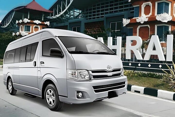 Private Bali CAR / VAN charter with English speaking driver. — photo 1 of 5