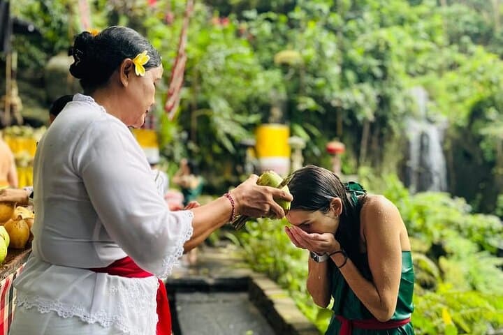 Bali Spiritual Journey in Ubud — photo 1 of 23