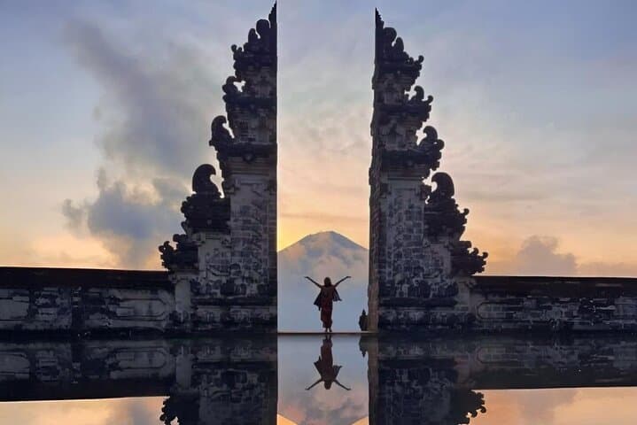 Bali: Lempuyang Temple, Waterfall & Rice Terrace Private Tour — photo 1 of 6