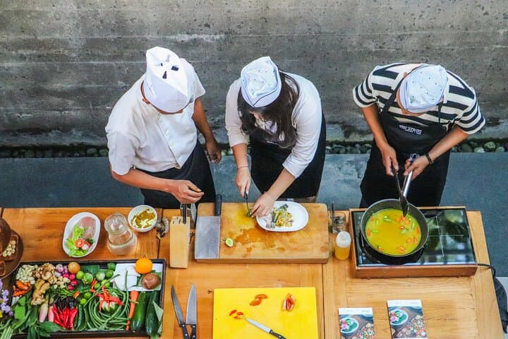 Balinese Cooking Class at The Santai Umalas Kerobokan — photo 1 of 13