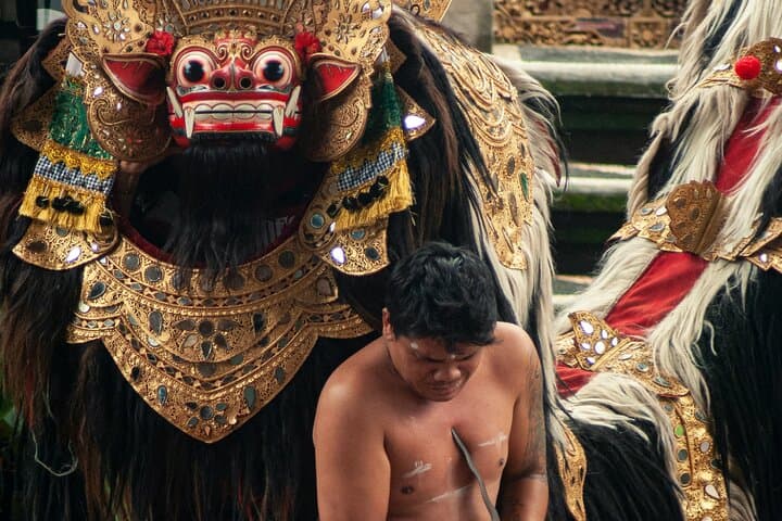 Bali Arts, Waterfalls & Monkey Forest Private Tour — photo 1 of 11