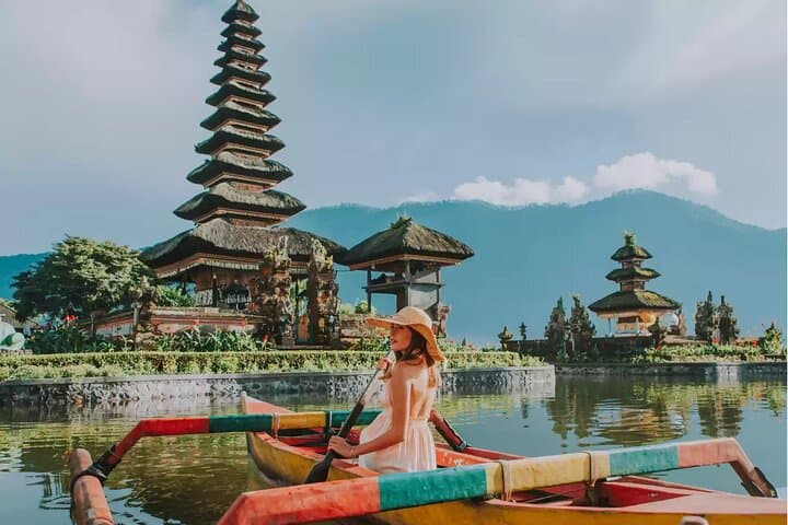 Private North Bali Tour Jatiluwih, Ulun Danu, Banyumala Waterfall — photo 1 of 8