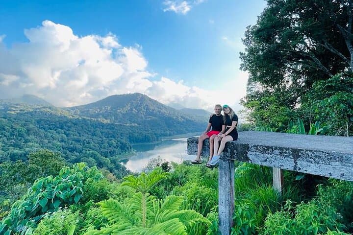 Munduk Twin Lake Jungle Hike, Ulun Danu Temple, & Waterfall — photo 1 of 26