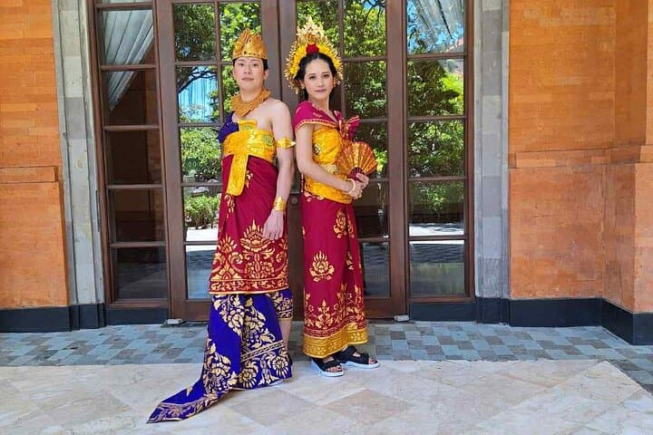 Balinese Traditional Dress photo shoot — photo 1 of 14