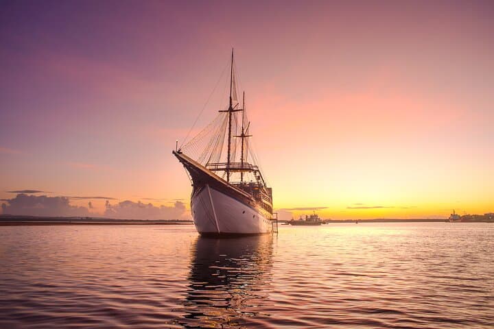 Sunset Sailboat Dinner Cruise & Private Ubud highlights Tour. — photo 1 of 16