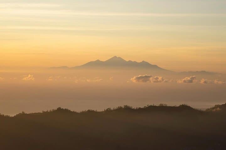 Mount Batur Sunrise Trekking with hot spring all inclusive — photo 1 of 10