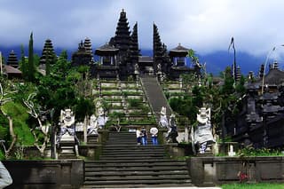 Bali Tour: Besakih Temple and The Gate of Heaven Tour