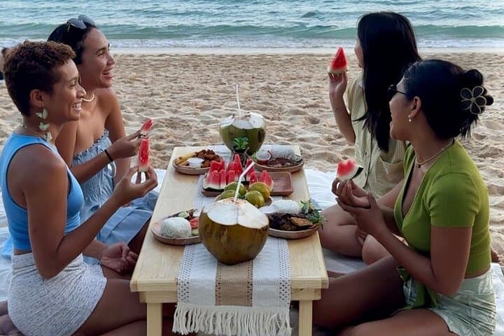 Luxe Escape to Uluwatu’s Hidden Beaches Picnic and Sunset Kecak — photo 1 of 12