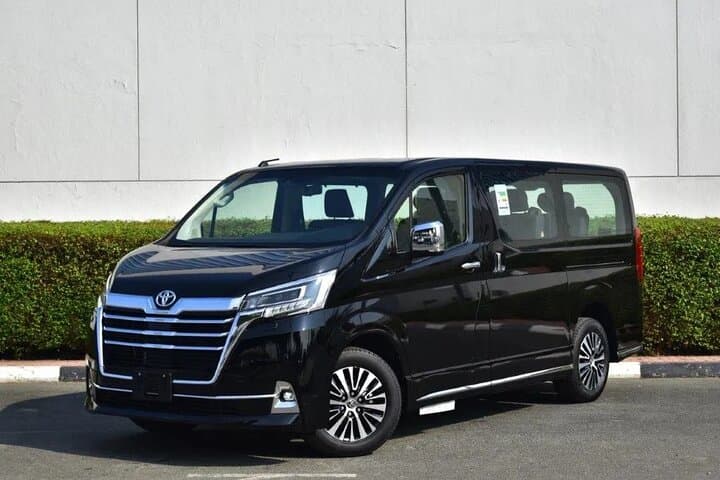 Arrival Private Transfer Bali Denpasar Airport DPS to Ubud City — photo 1 of 9