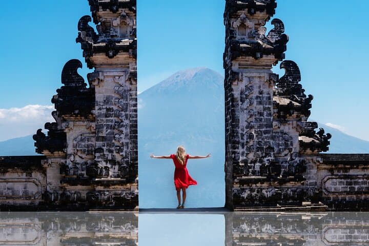 East Bali Lempuyang Temple Tirta Gangga and Waterfall Tour — photo 1 of 9