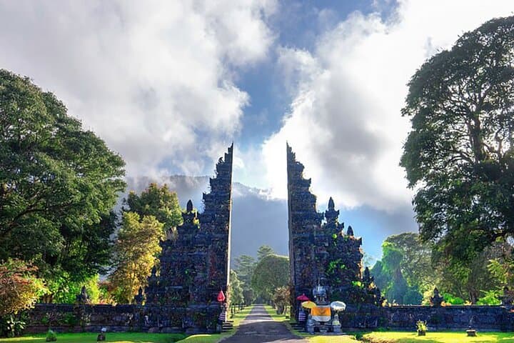 North Bali Private Car Tour — photo 1 of 6