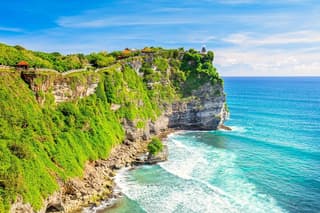South Bali Explore Beach and Uluwatu Temple