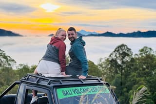 Mount Batur Jeep Sunrise Experience with Photographer