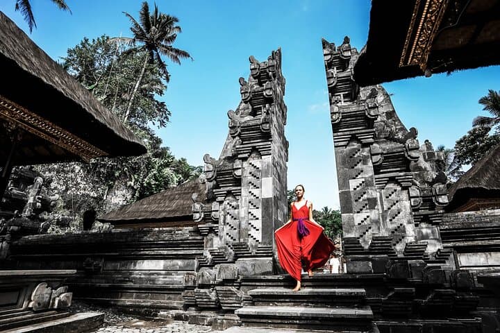 Visit Four Unique Balinese Temples near Ubud Private Guided Tour — photo 1 of 7