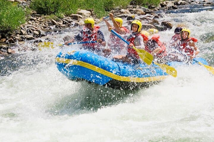 Full-Day Ayung River White Water Rafting and Ubud Tour — photo 1 of 10