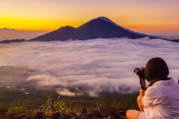Mount Batur Sunrise Hike with Breakfast & Local Guide — photo 1 of 10
