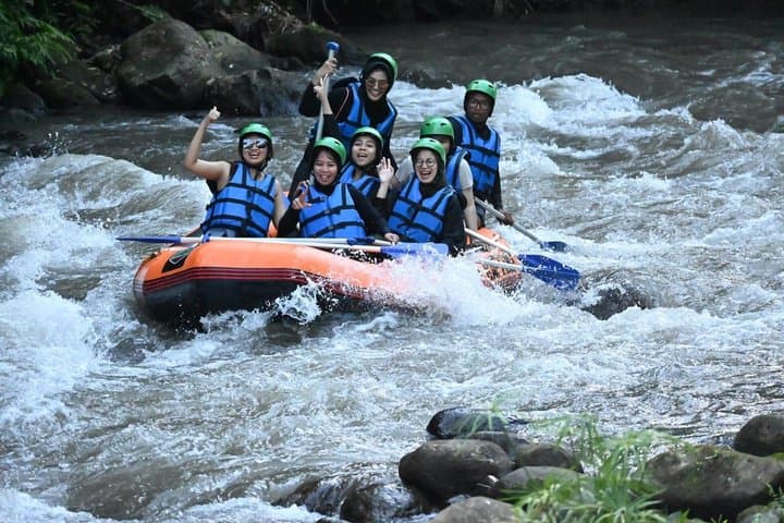 Ayung River Rafting in Ubud with Lunch and Hotel Pickup — photo 1 of 10