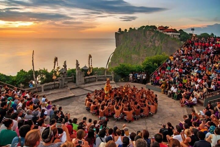 South Bali Iconic GWK, Melasti Beach and Uluwatu Kecak Sunset — photo 1 of 24