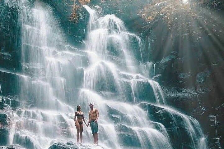 Kanto Lampo Waterfall, Tirta Empul Temple & Rice Terrace Tour — photo 1 of 14