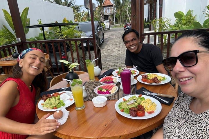 Hire a Balinese Spiritual Coach & Life Advisor — photo 1 of 9