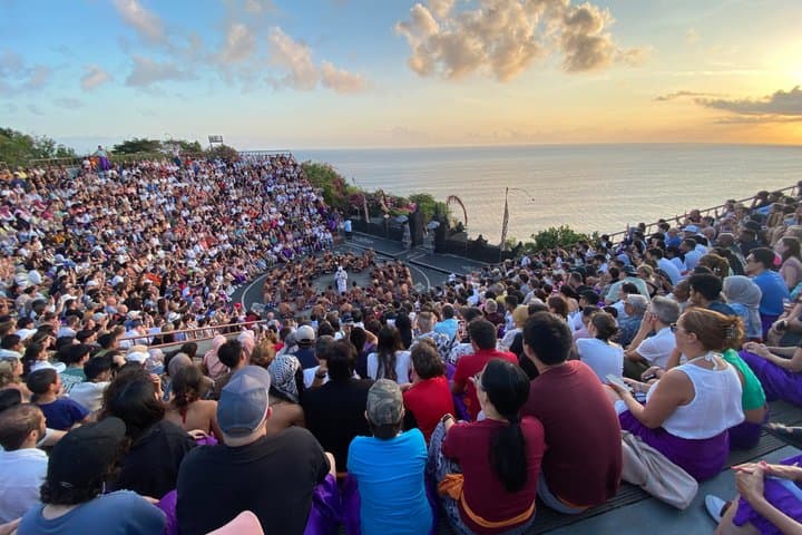 Uluwatu Private Day Tour: GWK, Melasti Beach & Kecak Fire Dance — photo 1 of 12