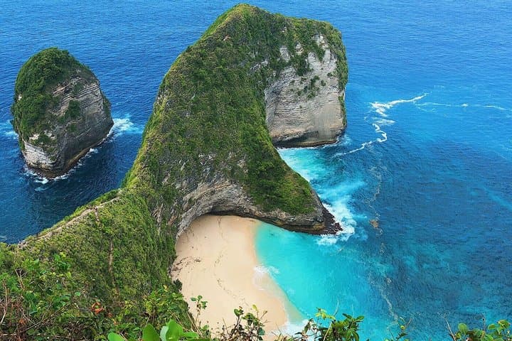 Bali I Nusa Penida Private Tour with Fast Boat and Hotel Transfer — photo 1 of 6