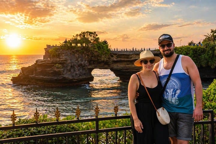 Tanah Lot and Uluwatu Temple Tour Including Seafood Dinner at Jimbaran Beach — photo 1 of 8