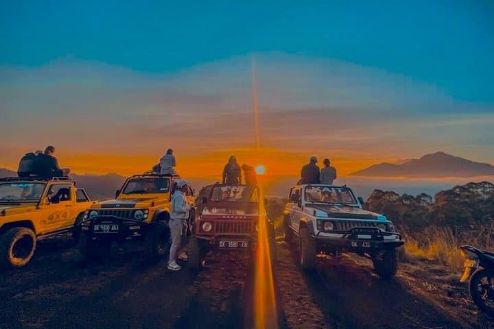 Mount Batur Private Sunrise Jeep Tour with Photographer — photo 1 of 11