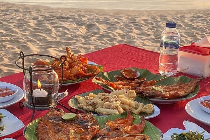 Jimbaran Sunset Beachfront Seafood Dinner for 2 — photo 1 of 7