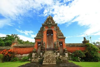 Bali: Monkey Forest, Taman Ayun, Tanah Lot Temple Tour