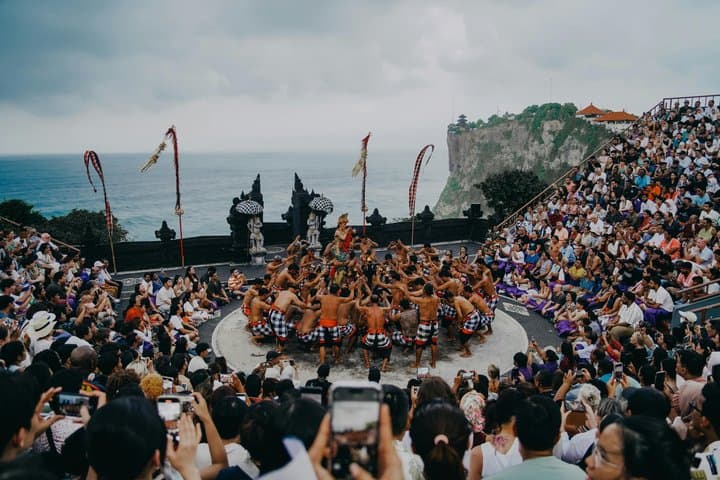 Private Tour: GWK, Uluwatu Sunset & Kecak Dance — photo 1 of 27