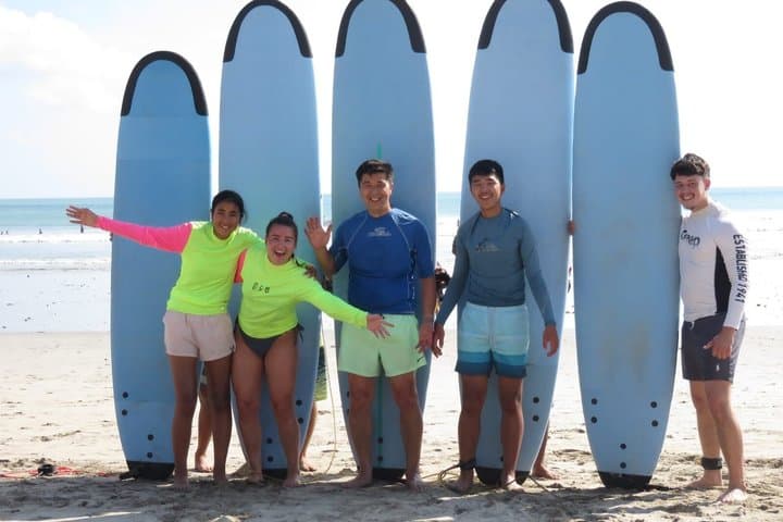 Surfing Activity with Beginner and Intermediate Lesson — photo 1 of 11
