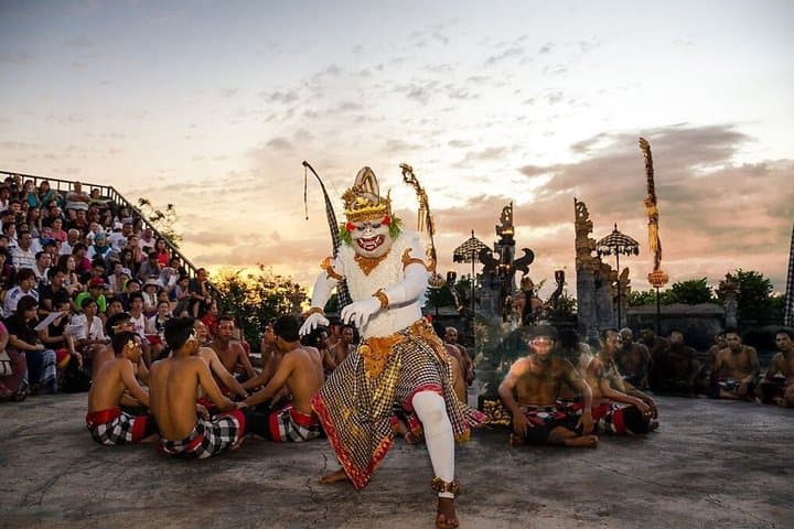Best Price‼️Uluwatu Kecak Dance & Taman Ayun Temple : 1-Day Tour — photo 1 of 24