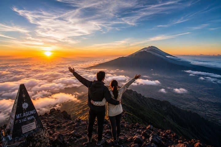Mount Agung Sunrise Trekking Adventure with Breakfast — photo 1 of 20