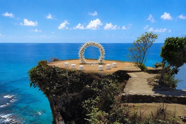Elopement and Vow Ceremony in Bali — photo 1 of 11
