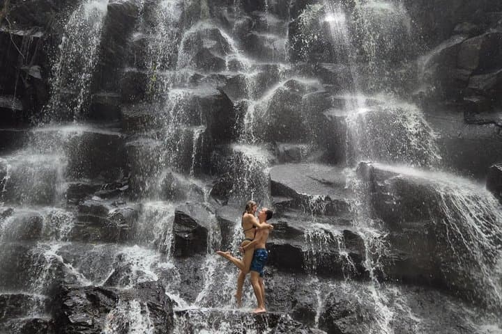 Ubud Private Tour : Tirta Empul, Tegalalang & Waterfalls — photo 1 of 39