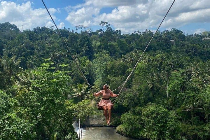 Ubud: Real Bali Swing, Monkey Forest, Temple & Waterfall Tour — photo 1 of 5