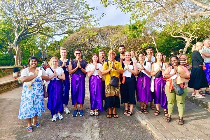 Uluwatu Temple Walking Tour With Sunset Kecak Dance Show — photo 1 of 51