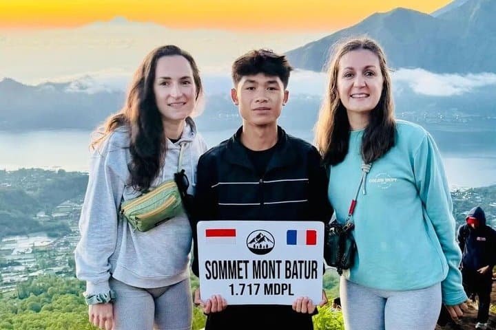Mount Batur Sunrise Trekking and Natural Hot Spring — photo 1 of 18