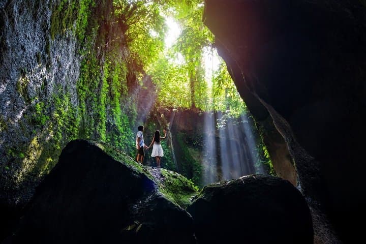 Private 3 Day Bali Tour with Temples Waterfalls and Rice Terraces — photo 1 of 35