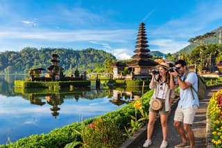 North Bali Private Tour: Ulun Danu, Banyumala & Jatiluwih
