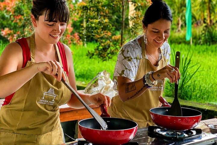 Ubud: Balinese Cooking Class & Market Tour with Rice Field View — photo 1 of 25