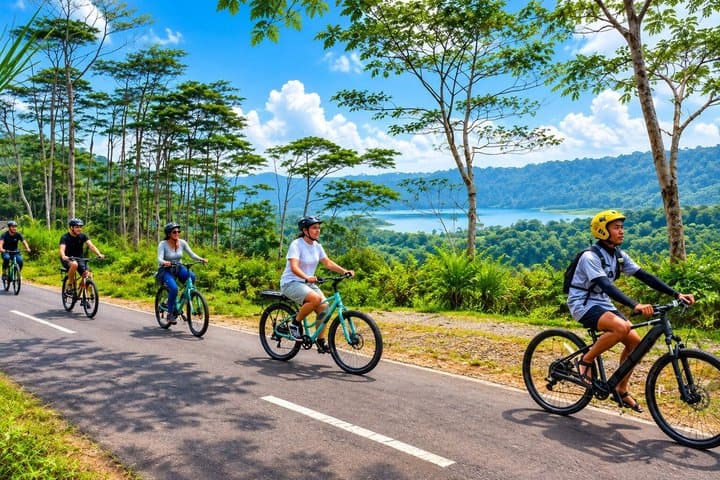 Munduk Fun Cycling & Twin Lake Adventure with Tamblingan Canoeing — photo 1 of 7