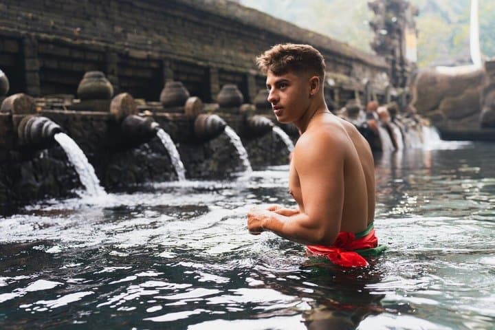 Ubud Private Tour with Swing, Tirta Empul and Waterfalls — photo 1 of 22