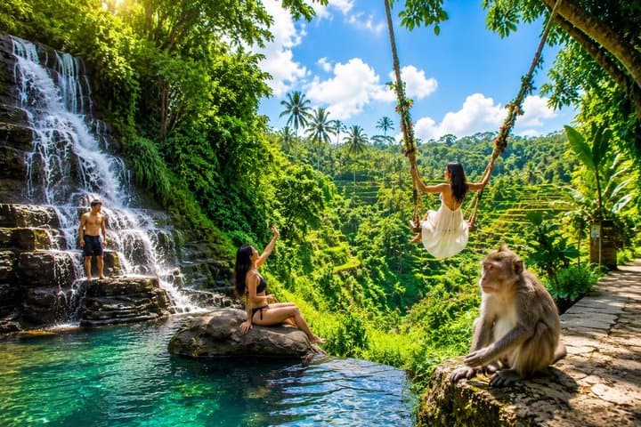 Private Ubud Highlights Tour: Waterfall, Swing & Monkey Forest — photo 1 of 27