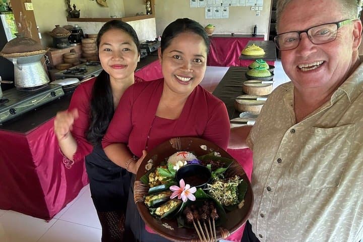Balinese Cooking class with traditional morning market visit — photo 1 of 16