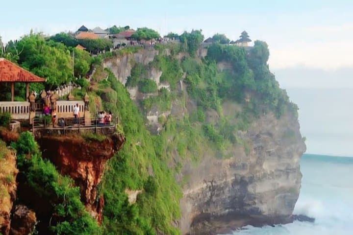 Bali Famous Beach, Kecak Dance, Uluwatu Temple, Sunset, Dinner — photo 1 of 11