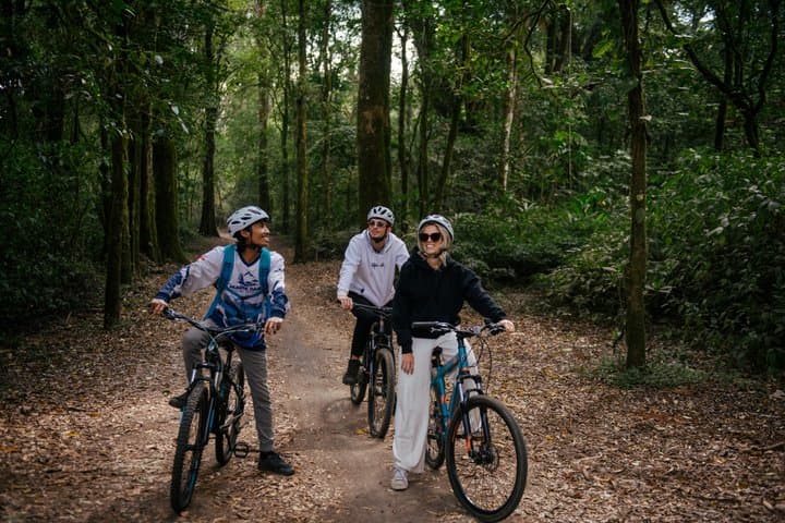 Munduk Fun Cycling & Twin Lake Adventure with Tamblingan Canoeing — photo 1 of 11