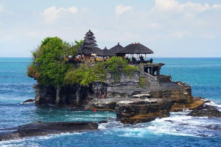 Full Day Bedugul Tour: Beauty of Tanah Lot Temple — photo 1 of 6